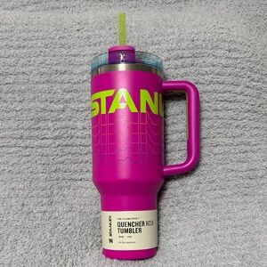Stanley Vivid Violet 40oz cup. Brand new.